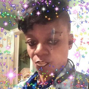 Meet your Posher, Casandra